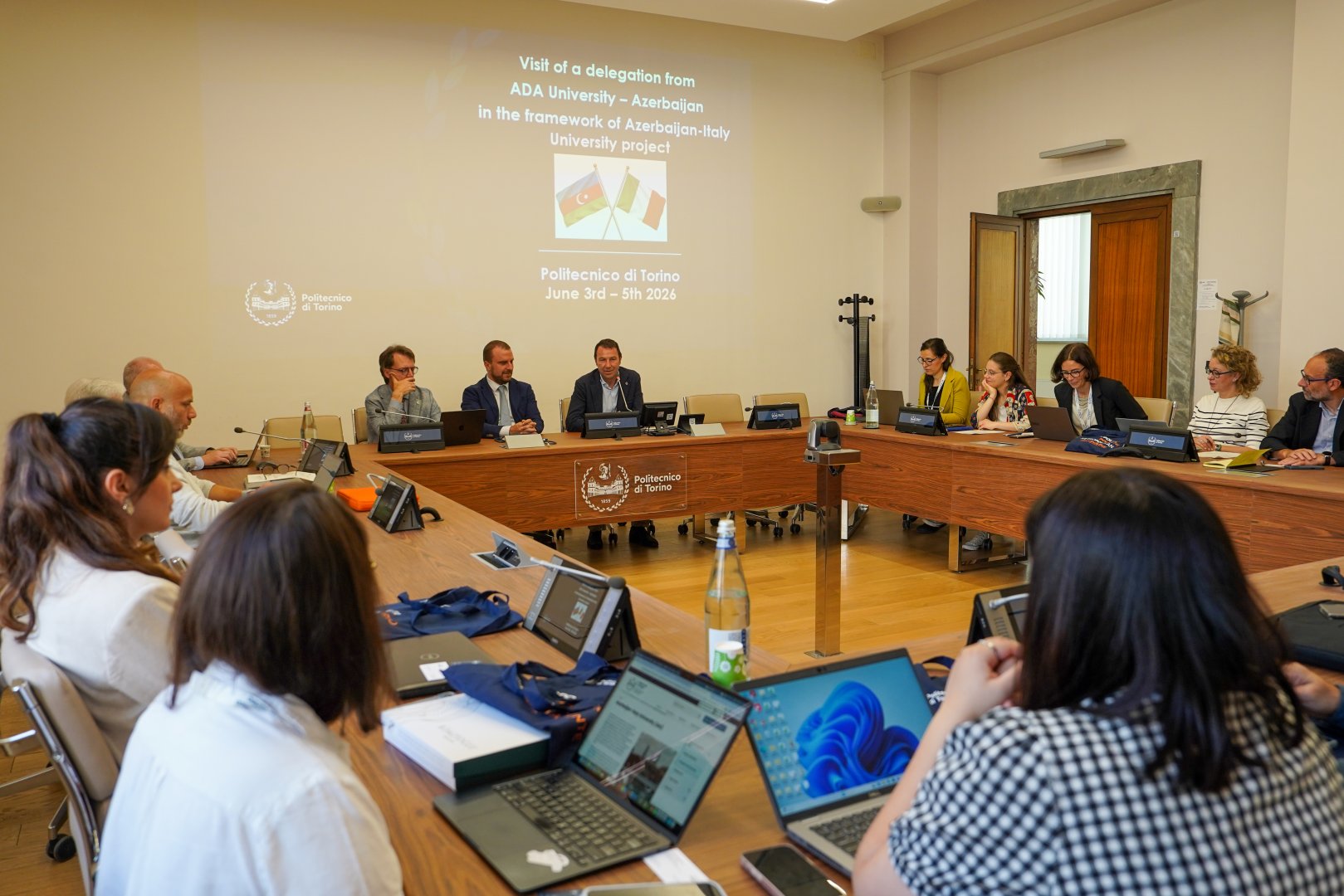 ADA Universitetinin nümayəndə heyəti İtaliyanın Turin Politexnik Universitetində işgüzar səfərdə olub (FOTO)