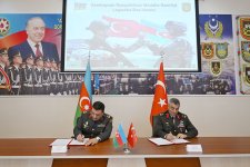 Azərbaycan və Türkiyə hərbi logistika sahəsində əməkdaşlığın inkişafını müzakirə edib (FOTO)
