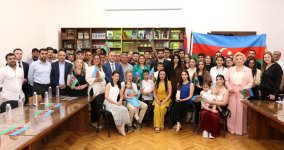 Belqradda azərbaycanlılarla görüş: yeni hədəflər və təşəbbüslər müəyyənləşdirildi (FOTO)