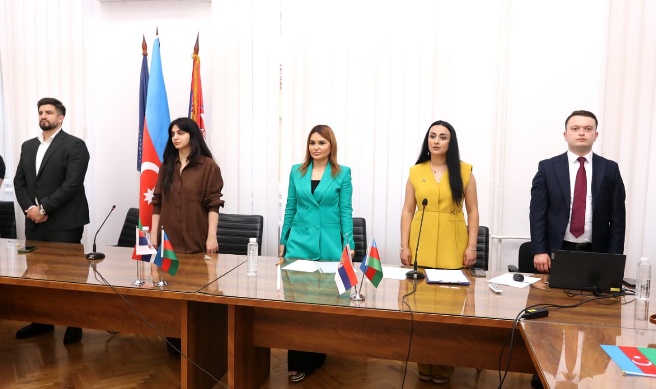 Belqradda azərbaycanlılarla görüş: yeni hədəflər və təşəbbüslər müəyyənləşdirildi (FOTO)