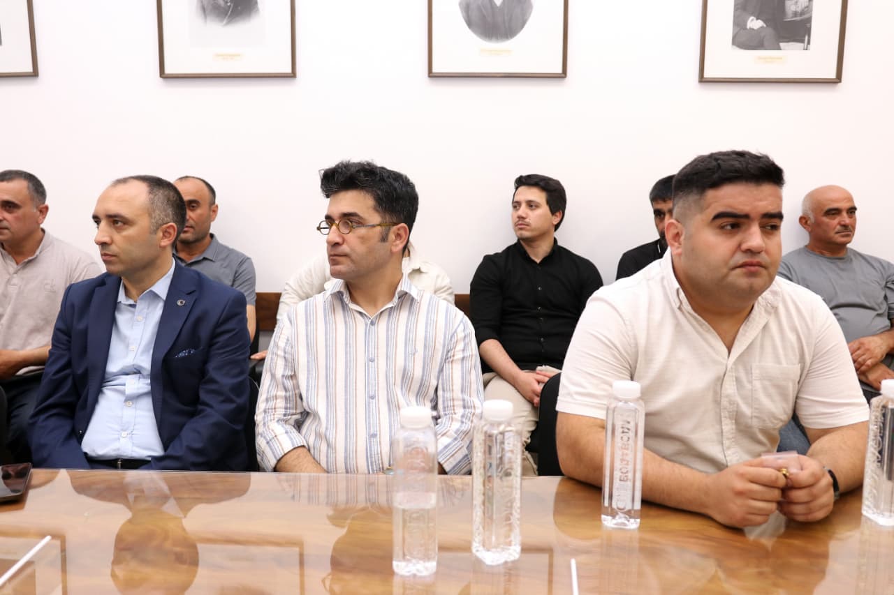 Belqradda azərbaycanlılarla görüş: yeni hədəflər və təşəbbüslər müəyyənləşdirildi (FOTO)