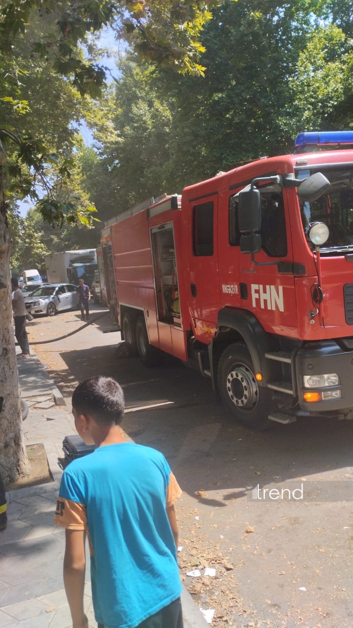 Mingəçevirdə mağazada yanğın baş verib (FOTO)