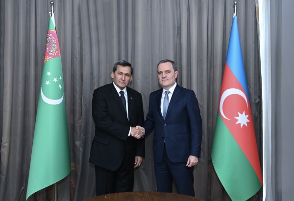 Azərbaycan-Türkmənistan münasibətlərinin vəziyyəti və inkişaf perspektivləri müzakirə olunub (FOTO)