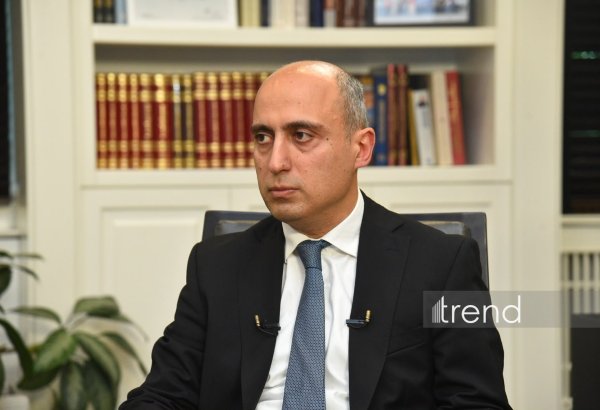 Müəllimlərin işə qəbulun mərkəzləşdirilmə məqsədi rüşvətlə mübarizədir - Nazir