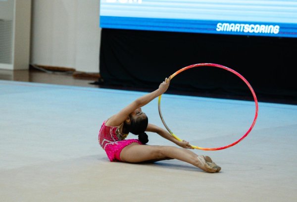 Məktəblilərin Respublika İdman Olimpiadası çərçivəsində bədii gimnastika yarışlarına start verilib (FOTO)