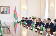 Prezident İlham Əliyevin Türkmənistan Prezidenti ilə geniş tərkibdə görüşü olub (FOTO)