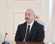 Prezident İlham Əliyevin Türkmənistan Prezidenti ilə geniş tərkibdə görüşü olub (FOTO)