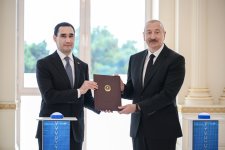 Azərbaycan Prezidenti İlham Əliyevin və Türkmənistan Prezidenti Sərdar Berdiməhəmmədovun iştirakı ilə “Dostlug” tankerinin onlayn formatda hədiyyə olunması mərasimi keçirilib (FOTO)
