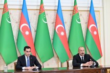 Prezident İlham Əliyev və Türkmənistan Prezidenti Sərdar Berdiməhəmmədov mətbuata bəyanatlarla çıxış ediblər (FOTO)