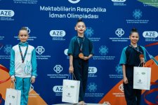 Məktəblilərin Respublika İdman Olimpiadası çərçivəsində bədii gimnastika yarışlarına start verilib (FOTO)