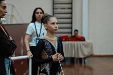 Məktəblilərin Respublika İdman Olimpiadası çərçivəsində bədii gimnastika yarışlarına start verilib (FOTO)
