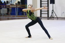Məktəblilərin Respublika İdman Olimpiadası çərçivəsində bədii gimnastika yarışlarına start verilib (FOTO)