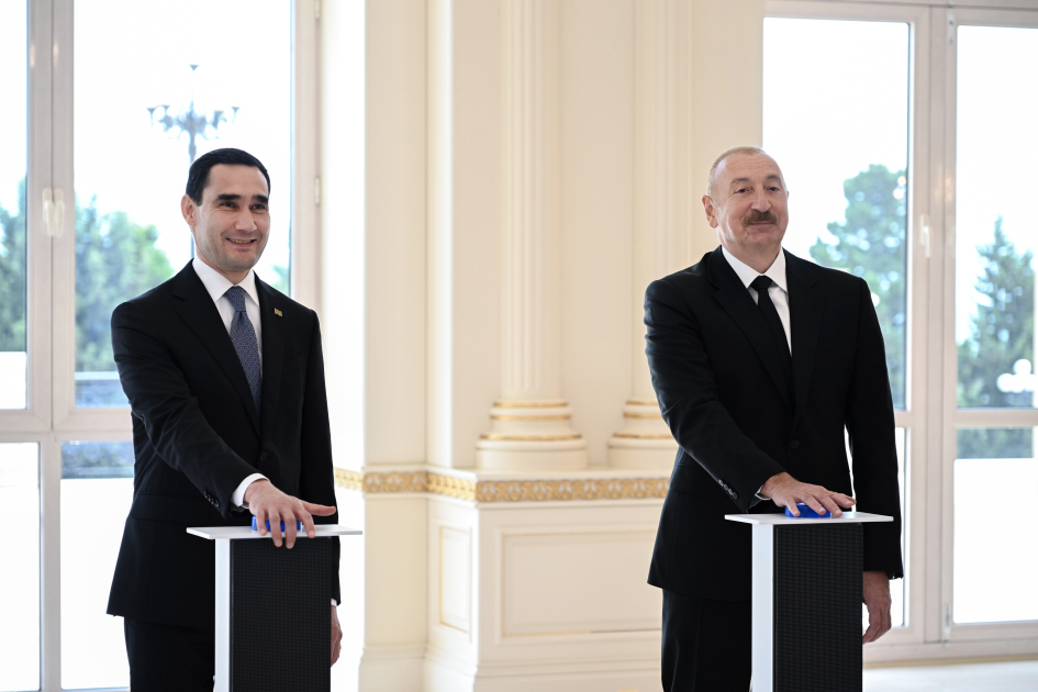 Azərbaycan Prezidenti İlham Əliyevin və Türkmənistan Prezidenti Sərdar Berdiməhəmmədovun iştirakı ilə “Dostlug” tankerinin onlayn formatda hədiyyə olunması mərasimi keçirilib (FOTO)