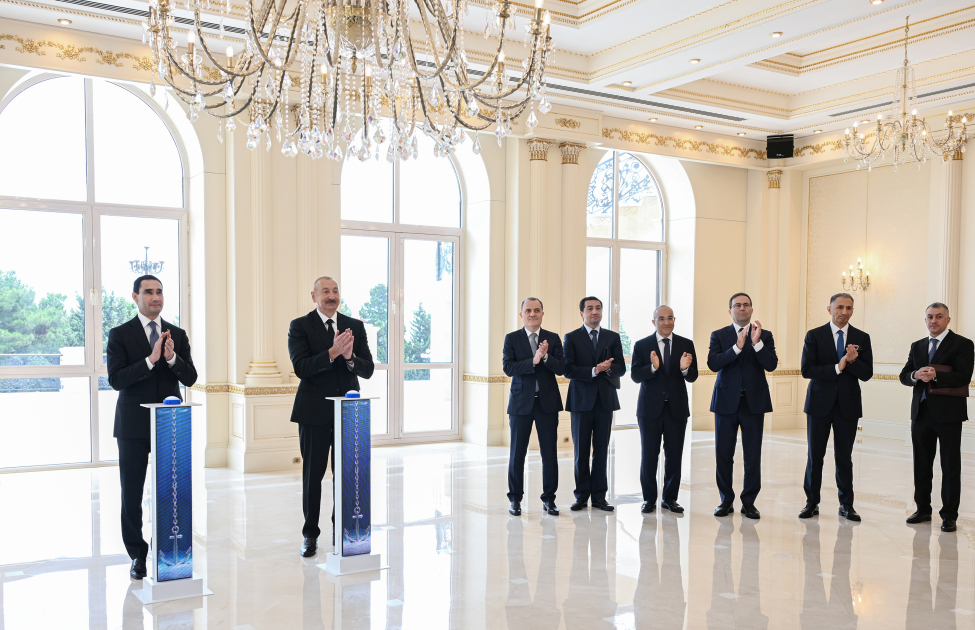 Azərbaycan Prezidenti İlham Əliyevin və Türkmənistan Prezidenti Sərdar Berdiməhəmmədovun iştirakı ilə “Dostlug” tankerinin onlayn formatda hədiyyə olunması mərasimi keçirilib (FOTO)