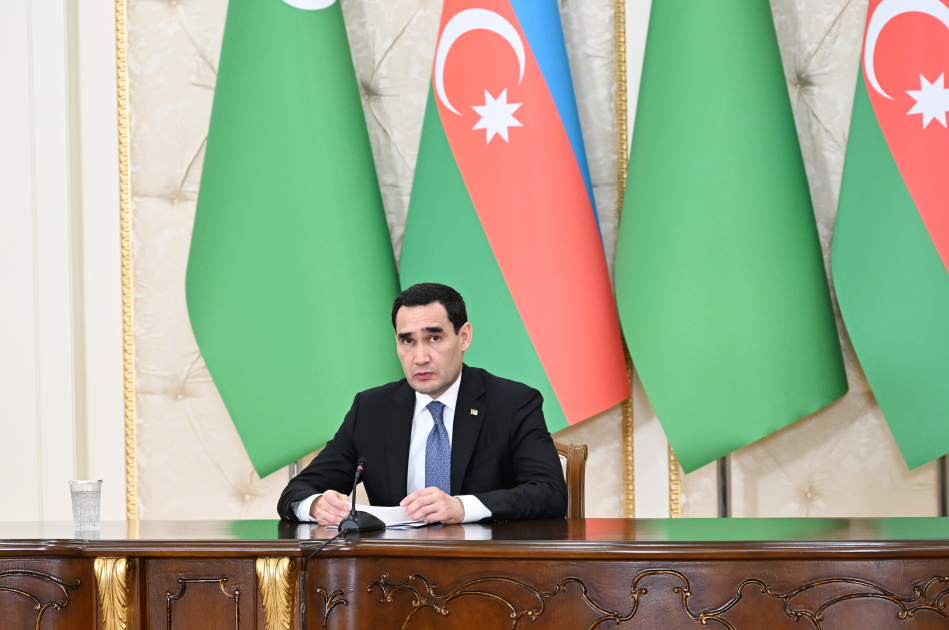 Prezident İlham Əliyev və Türkmənistan Prezidenti Sərdar Berdiməhəmmədov mətbuata bəyanatlarla çıxış ediblər (FOTO)