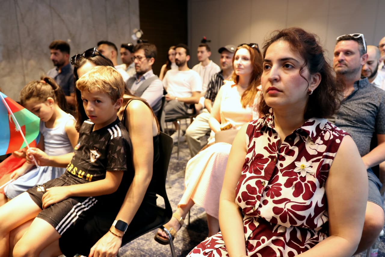 Sloveniyada keçirilən icma görüşü məhsuldar müzakirələrlə yadda qalıb (FOTO)