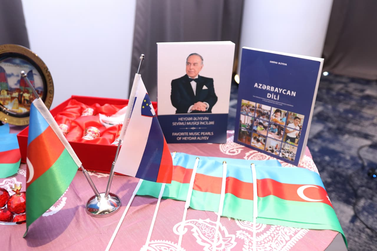 Sloveniyada keçirilən icma görüşü məhsuldar müzakirələrlə yadda qalıb (FOTO)
