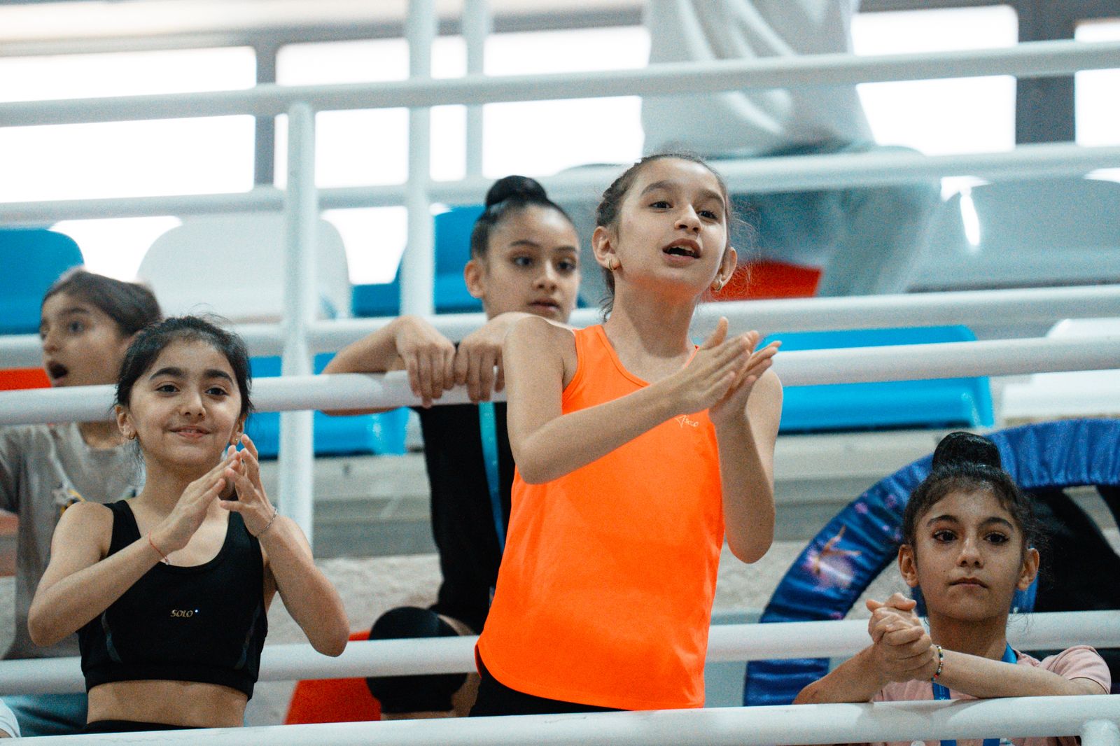 Məktəblilərin Respublika İdman Olimpiadası çərçivəsində bədii gimnastika yarışlarına start verilib (FOTO)