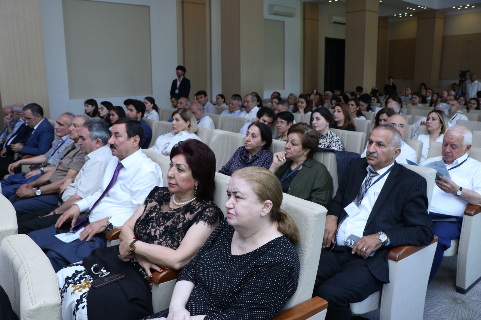 AzMİU beynəlxalq elm mərkəzinə çevrilir: 20-dən çox ölkənin nüfuzlu riyaziyyatçıları Bakıda bir araya gəldi (FOTO)