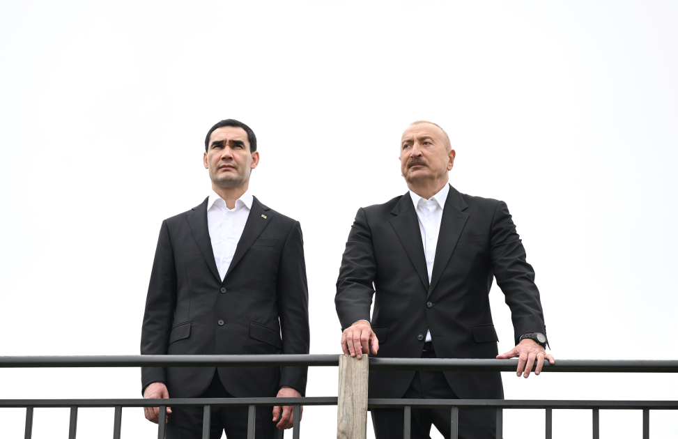 Azərbaycan Prezidenti İlham Əliyev Türkmənistan Prezidenti Sərdar Berdiməhəmmədova Qarabağ atı hədiyyə edib (FOTO)