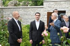 Azərbaycan Prezidenti İlham Əliyev və Türkmənistan Prezidenti Sərdar Berdiməhəmmədov Şuşada Bülbülün ev-muzeyində olublar (FOTO)