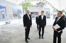 Azərbaycan Prezidenti İlham Əliyev və Türkmənistan Prezidenti Sərdar Berdiməhəmmədov Şuşa məscidində tikinti işlərinin gedişi ilə tanış olublar (FOTO)