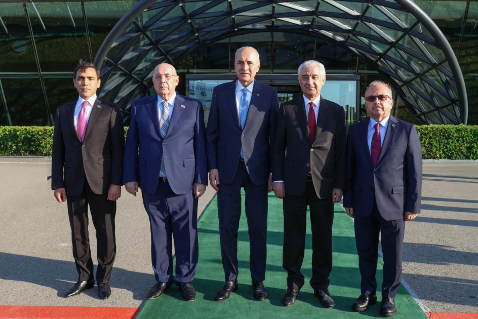 Türkiyə Böyük Millət Məclisinin sədri Azərbaycana səfərə gəlib (FOTO)