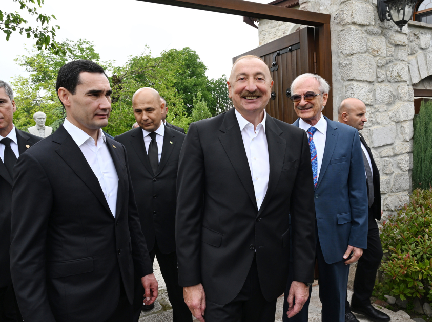 Azərbaycan Prezidenti İlham Əliyev və Türkmənistan Prezidenti Sərdar Berdiməhəmmədov Şuşada Bülbülün ev-muzeyində olublar (FOTO)