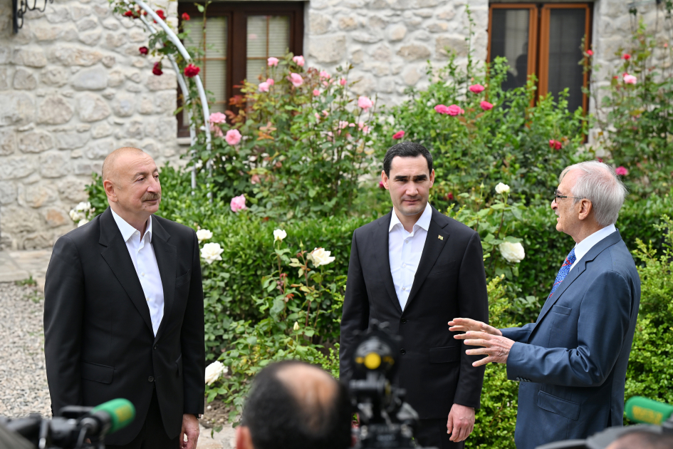Azərbaycan Prezidenti İlham Əliyev və Türkmənistan Prezidenti Sərdar Berdiməhəmmədov Şuşada Bülbülün ev-muzeyində olublar (FOTO)