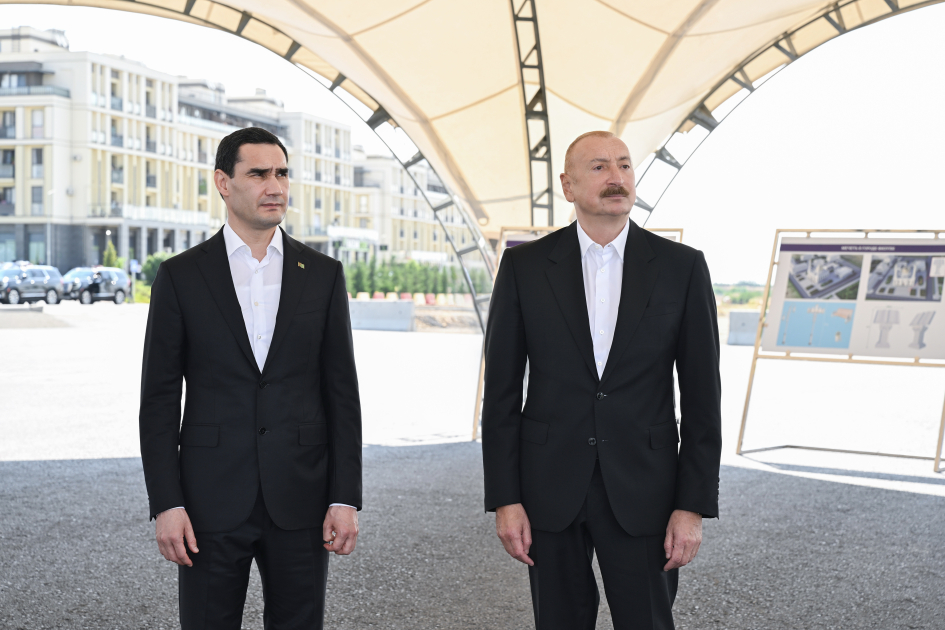 Azərbaycan Prezidenti İlham Əliyev və Türkmənistan Prezidenti Sərdar Berdiməhəmmədov Füzuli şəhərinin dağıdılmış yerlərinə baxıblar (FOTO)