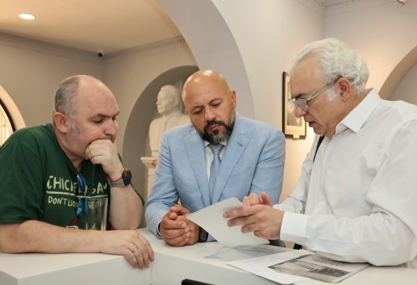 İçərişəhərdə yeni ekspozisiya yaradılıb: 162 nadir eksponat qədim şəhərin yaddaşını təqdim edir (FOTO)