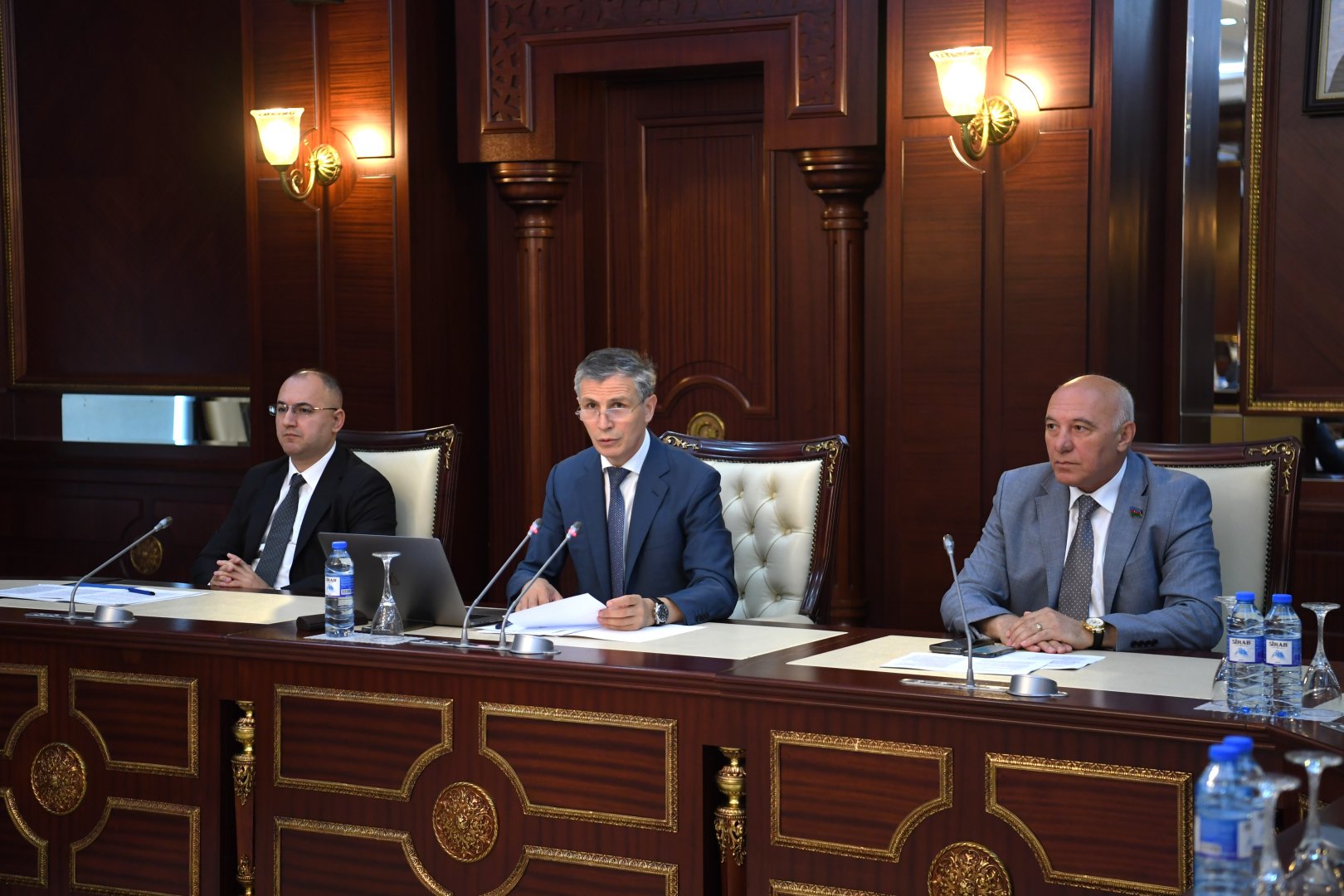 Milli Məclisin İnsan hüquqları komitəsinin növbəti iclası keçirilib (FOTO)