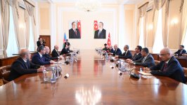 Baş nazir TBMM sədri Numan Kurtulmuş ilə görüşüb (FOTO)