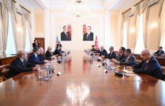 Baş nazir TBMM sədri Numan Kurtulmuş ilə görüşüb (FOTO)