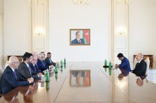 Prezident İlham Əliyev Türkiyə Böyük Millət Məclisi sədrinin rəhbərlik etdiyi nümayəndə heyətini qəbul edib (FOTO/VİDEO)