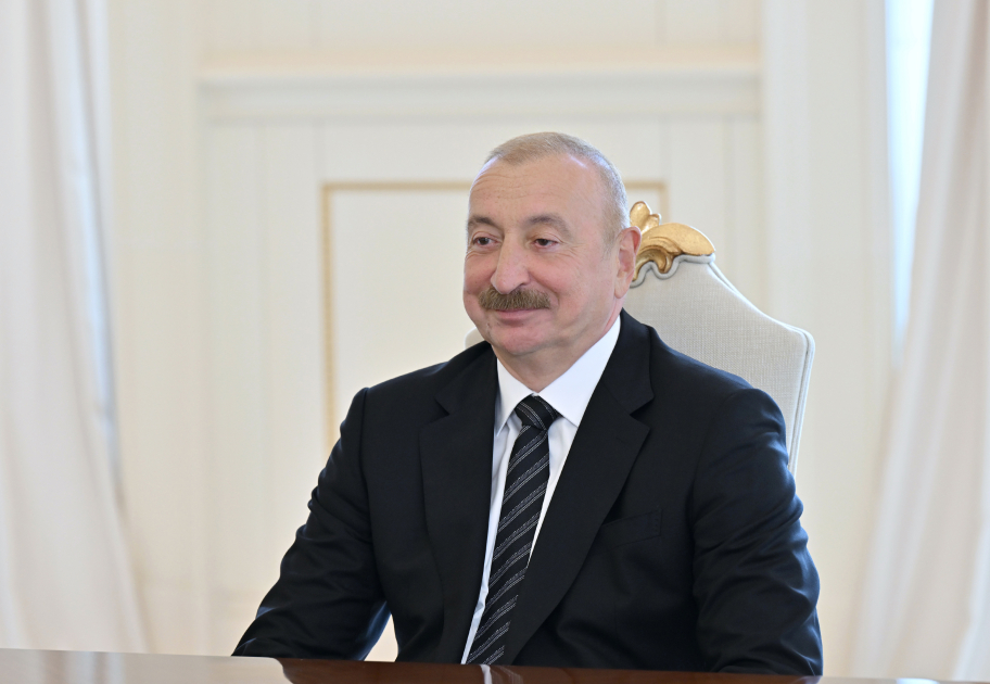Prezident İlham Əliyev İran İslam Şurası Məclisinin sədrinin başçılıq etdiyi nümayəndə heyətini qəbul edib (FOTO)