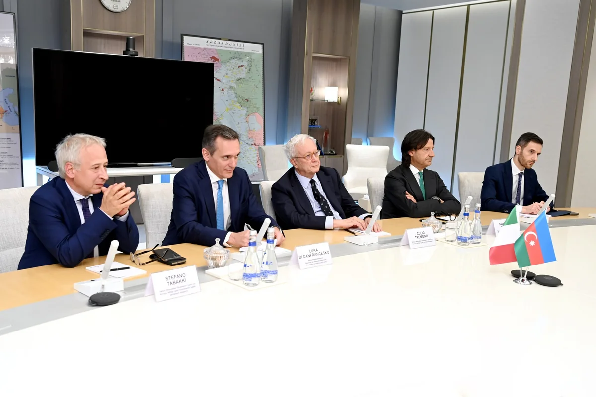 SOCAR-ın İtaliya ilə enerji təhlükəsizliyi və investisiya layihələri müzakirə edildi (FOTO)
