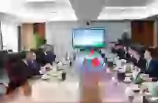 ADY Çin şirkətlərindən yeni sərnişin qatarları və vaqonları almağı planlaşdırır (FOTO)