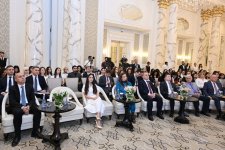 Heydər Əliyev Fondunun vitse-prezidenti Leyla Əliyeva “Qızların təhsilinə dəstək” layihəsinin II Məzun Günündə iştirak edib (FOTO)