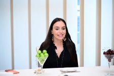 Heydər Əliyev Fondunun vitse-prezidenti Leyla Əliyeva Vatikan Apostol Kitabxanası və Apostol Arxivinin rəhbəri ilə görüşüb (FOTO)