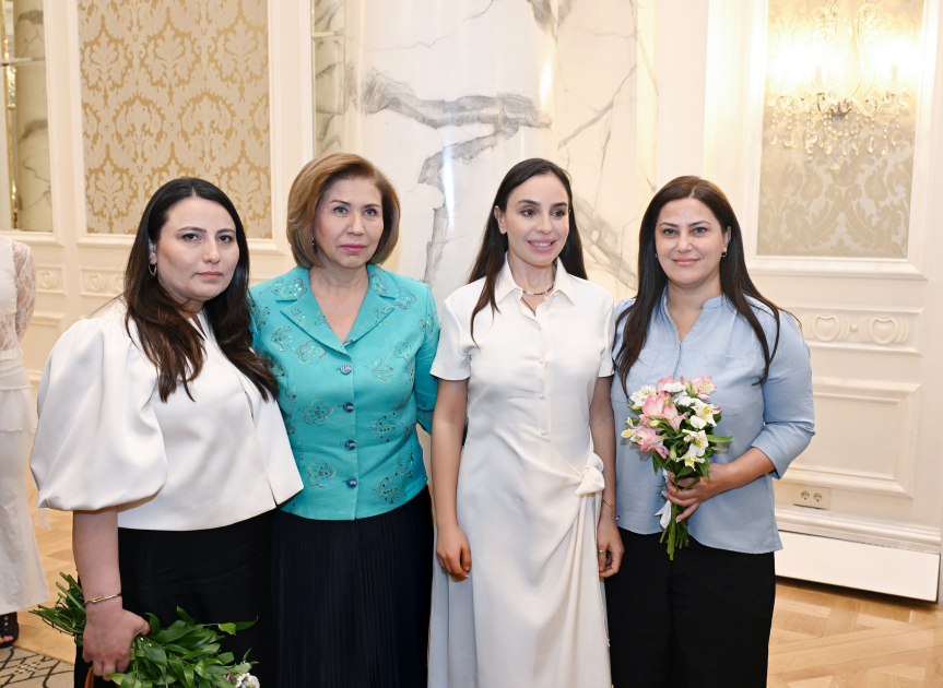 Heydər Əliyev Fondunun vitse-prezidenti Leyla Əliyeva “Qızların təhsilinə dəstək” layihəsinin II Məzun Günündə iştirak edib (FOTO)