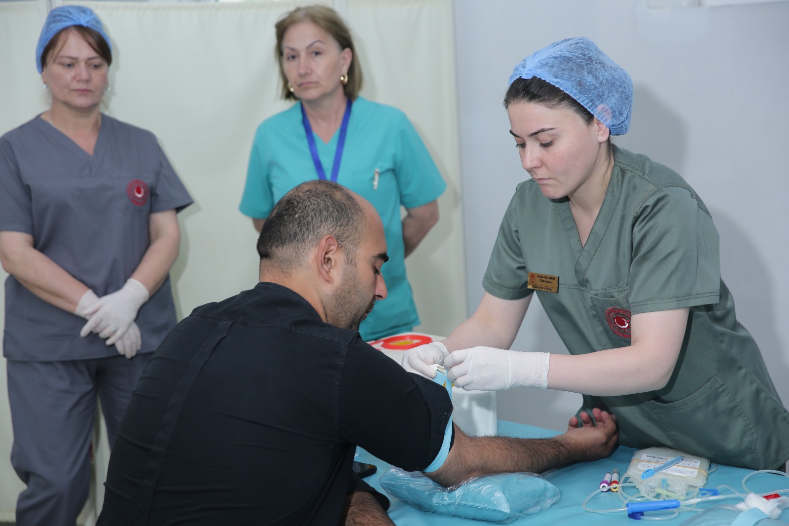 Xaçmazda Aşura günü könüllü qanvermə aksiyası keçirilib (FOTO)