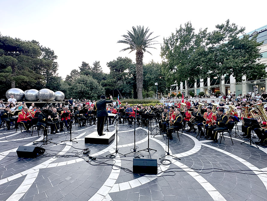 Silahlı Qüvvələr Günü Azərbaycan və Türkiyə hərbi orkestrlərinin bayram konserti ilə qeyd olunub (FOTO)