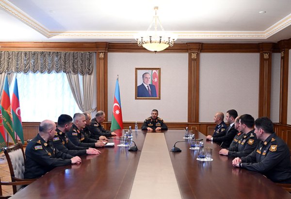 Müdafiə Nazirliyinin hərbi qulluqçularına ali hərbi rütbələr təqdim edilib (FOTO)