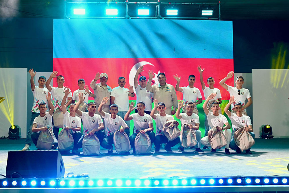 Azərbaycan kursantları Qazaxıstanda hərbi vətənpərvəlik toplanışında iştirak edirlər (FOTO)
