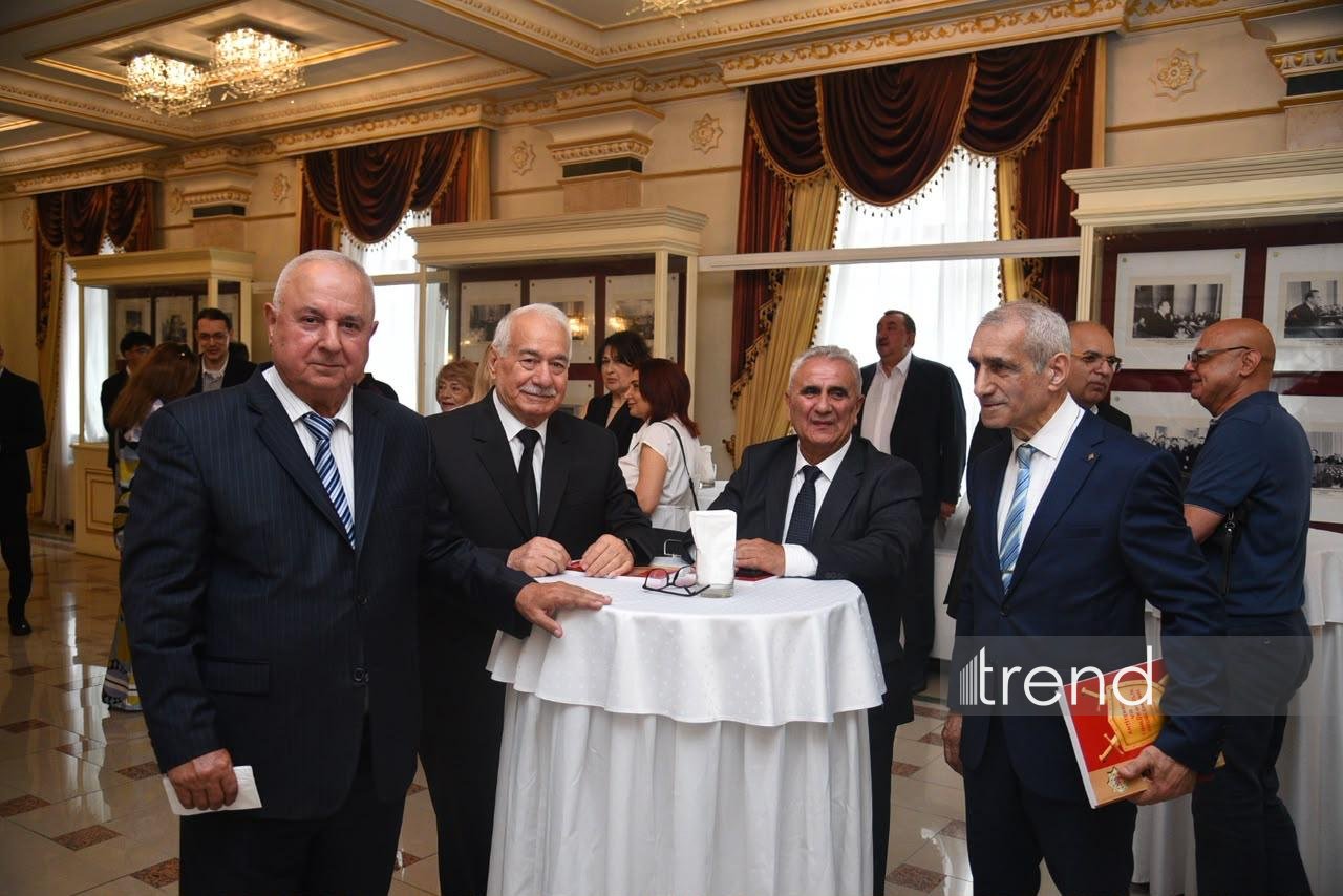 General-leytenant Arif Heydərovun 100 illik yubileyinə həsr olunmuş filmin premyerası keçirilib (FOTO)