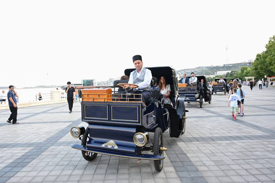 Leyla Əliyeva və Arzu Əliyeva Dənizkənarı Milli Parkda açılış və təqdimat mərasimlərində iştirak ediblər (FOTO)
