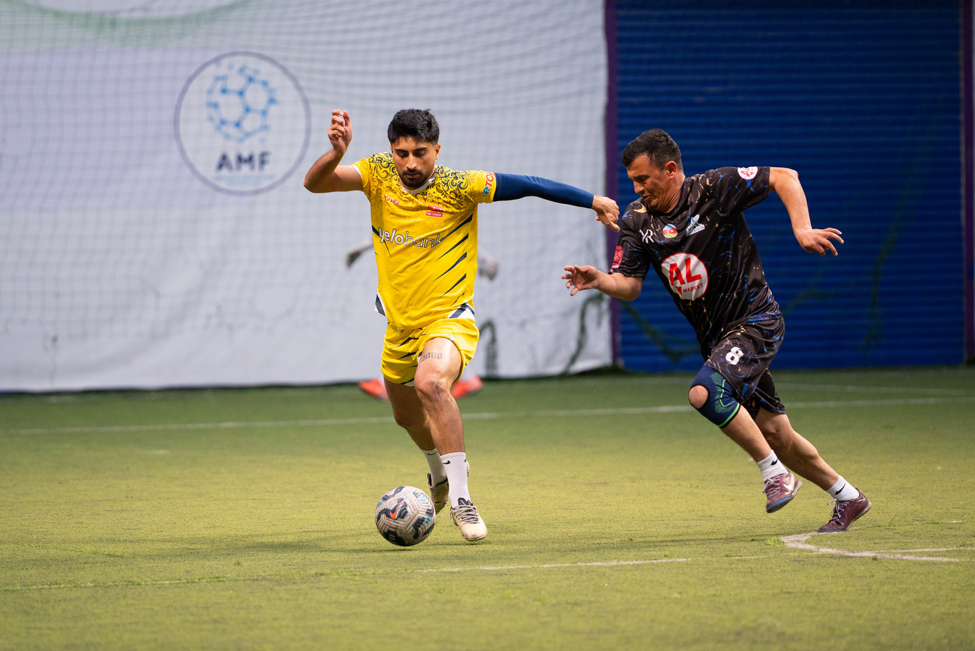 Yelo Bank şirkətlərarası futbol liqasının çempionu olub
