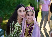 Leyla Əliyeva və Alona Əliyeva Xeyirxahlıq Festivalında iştirak ediblər (FOTO)
