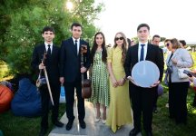 Leyla Əliyeva və Alona Əliyeva Xeyirxahlıq Festivalında iştirak ediblər (FOTO)